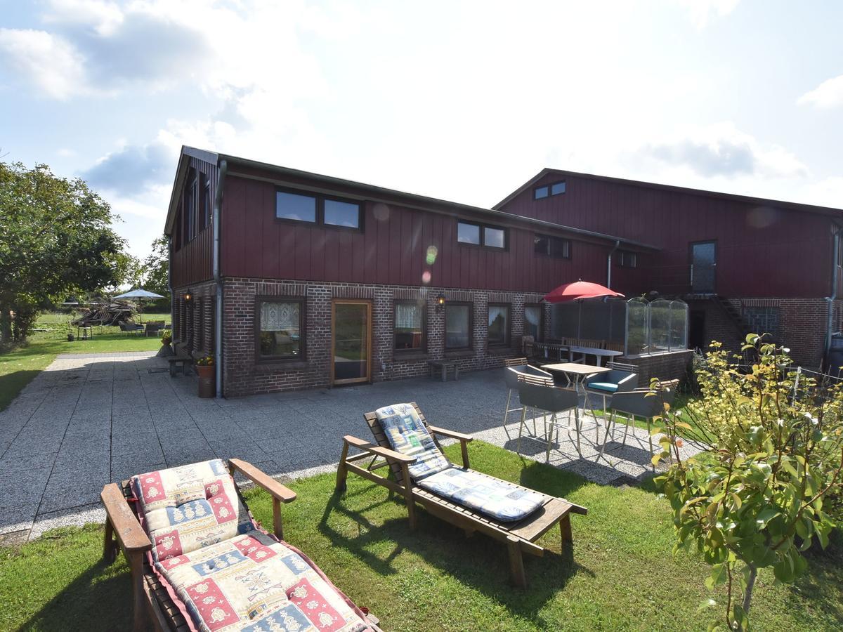 Charming Apartment In Pugholz Near Sea Hasselberg  エクステリア 写真